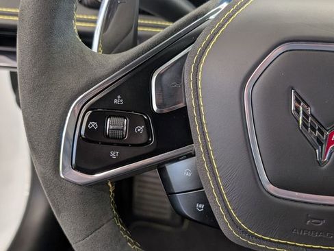 Used 2023 Chevrolet Corvette Stingray Premium Conv w/ Z51 Performance Package image 27