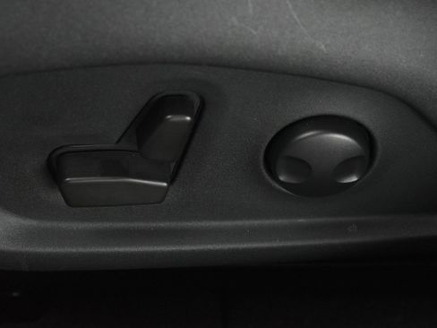 Used 2022 Jeep Compass Limited image 14