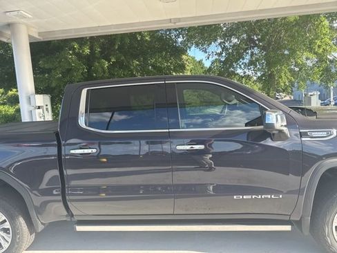 Used 2023 GMC Sierra 1500 Denali AWD/4WD image 2