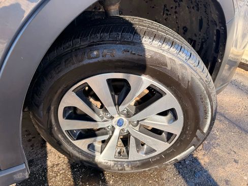 Used 2022 Subaru Outback Premium image 47