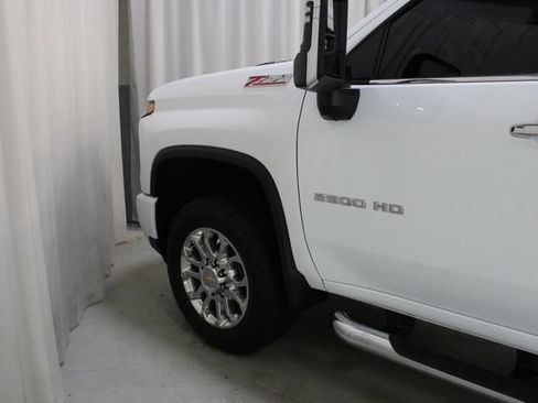 Used 2025 Chevrolet Silverado 2500 LT w/ Z71 Chrome Sport Edition AWD/4WD image 30