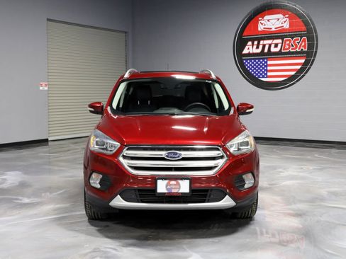 Used 2018 Ford Escape Titanium AWD/4WD image 2