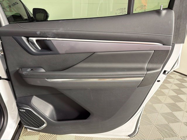 Used 2026 Buick Enclave Sport Touring w/ Power Package FWD image 35