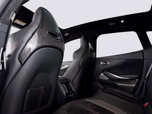 Used 2025 Aston Martin DBX 707 image 38