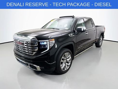 Used 2025 GMC Sierra 1500 Denali w/ Denali Reserve Package AWD/4WD image 3