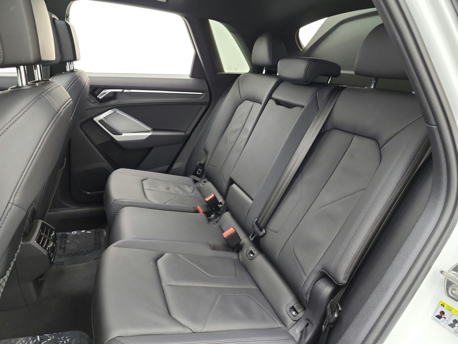 Used 2022 Audi Q3 2.0T Premium AWD/4WD image 16
