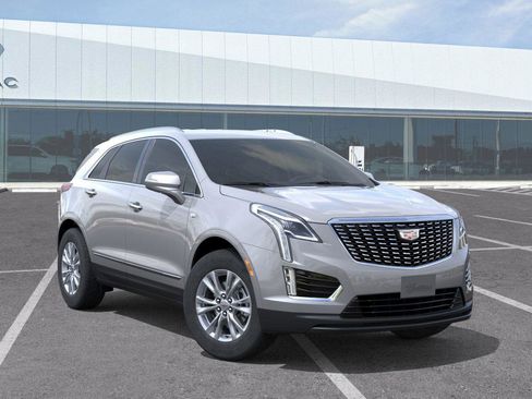 New 2026 Cadillac XT5 Luxury w/ LPO, Floor Liner Package image 8