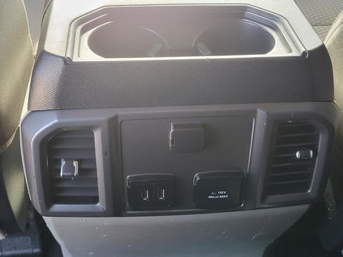 Used 2019 Ford F250 XLT w/ XLT Value Package image 19