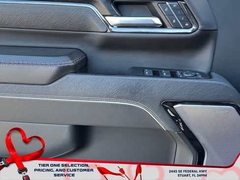 Used 2024 GMC Sierra 2500 AT4X image 24