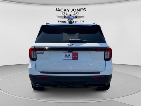 Used 2025 Ford Explorer ST-Line w/ Premium Package RWD image 4