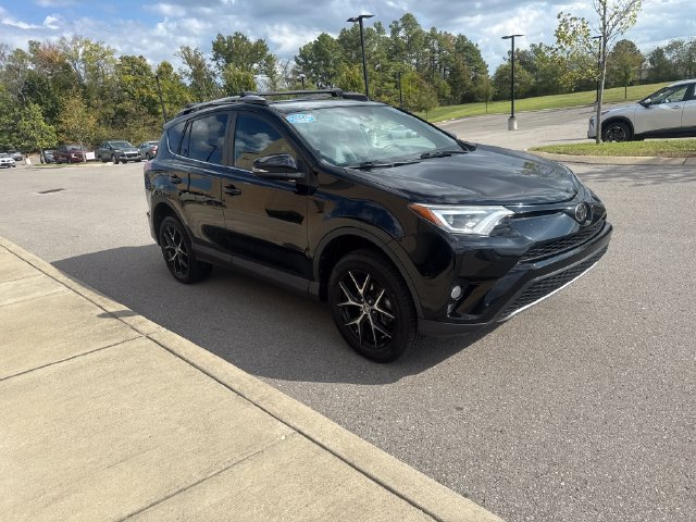 Used 2018 Toyota RAV4 SE w/ Power Extra Value Package AWD/4WD image 7