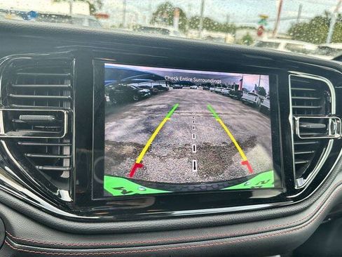 Used 2024 Dodge Durango GT AWD/4WD image 14