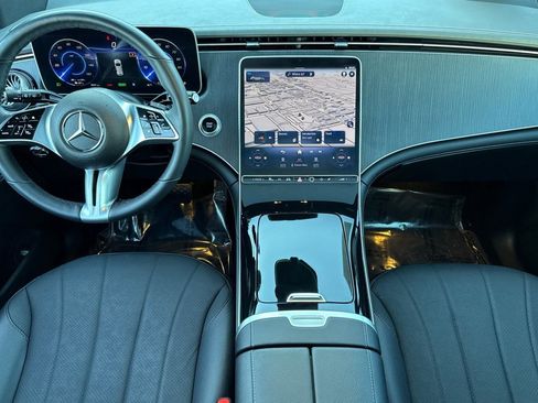 Certified 2023 Mercedes-Benz EQE 500 4MATIC SUV image 4