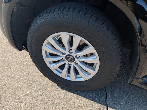 Used 2021 Nissan Armada SV image 15