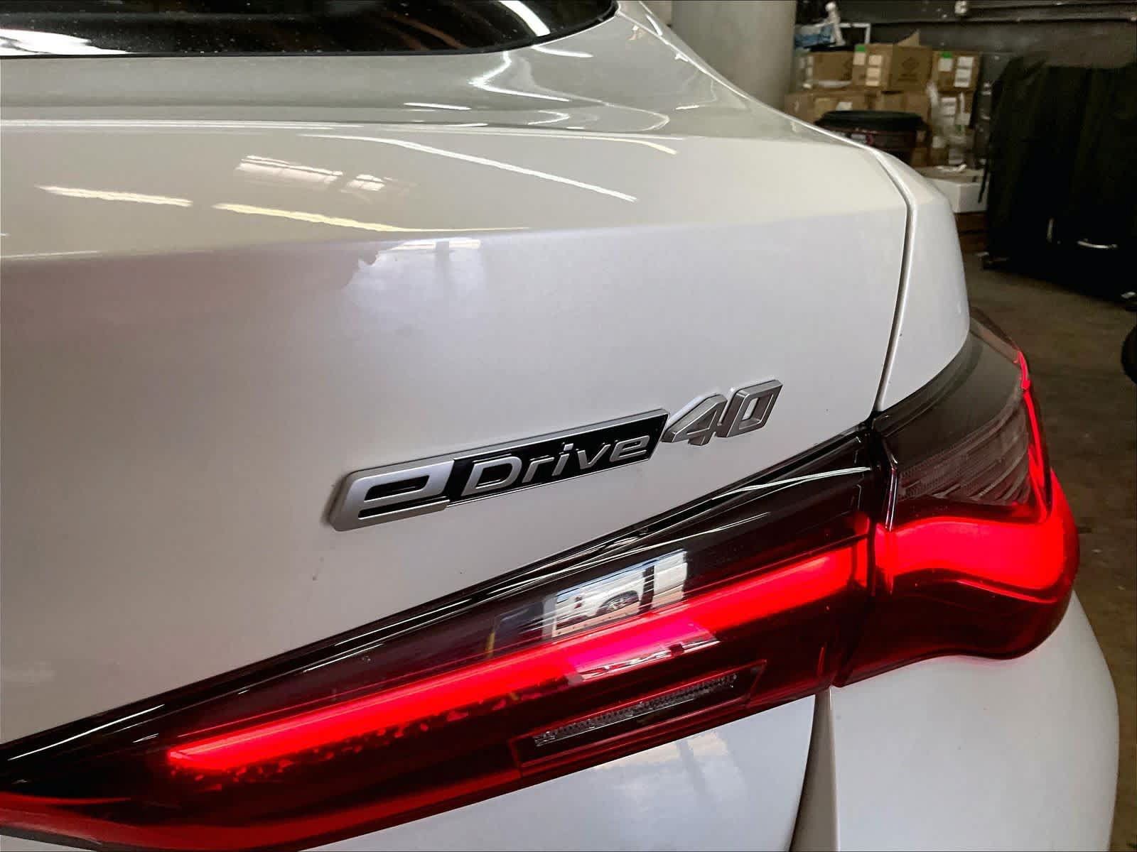 Used 2023 BMW i4 eDrive40 RWD image 11