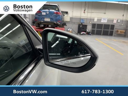 New 2026 Volkswagen Jetta SE image 7