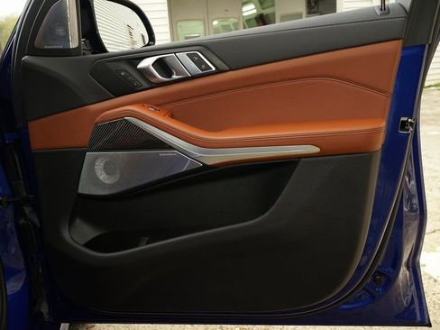 Used 2024 BMW X7 M60i image 21