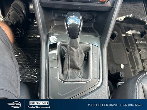 Used 2022 Volkswagen Tiguan SE FWD image 21