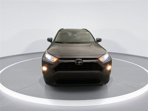 Used 2020 Toyota RAV4 XLE image 7