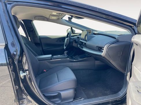 Used 2024 Toyota Prius LE FWD image 15