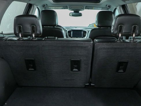 Used 2020 GMC Terrain SLT w/ Preferred Package FWD image 30