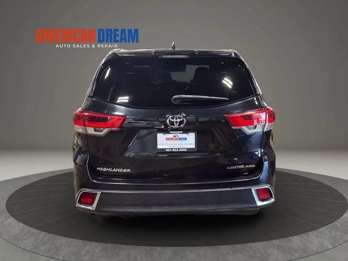 Used 2018 Toyota Highlander Limited Platinum AWD/4WD image 4