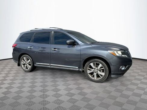 Used 2014 Nissan Pathfinder Platinum w/ Platinum Premium Package image 3