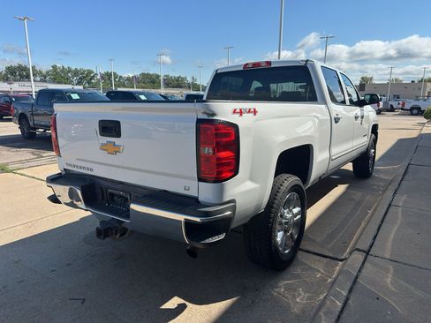 Used 2016 Chevrolet Silverado 2500 LT AWD/4WD image 10