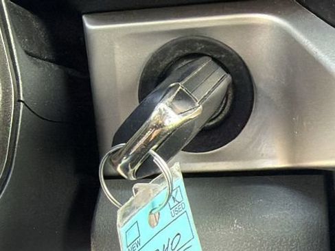 Used 2025 Ford F250 XLT image 17