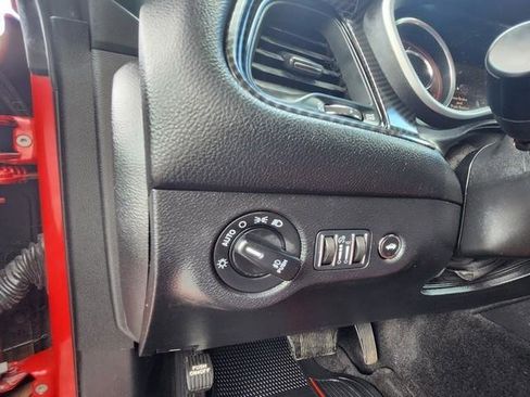 Used 2015 Dodge Challenger R/T Plus RWD image 11