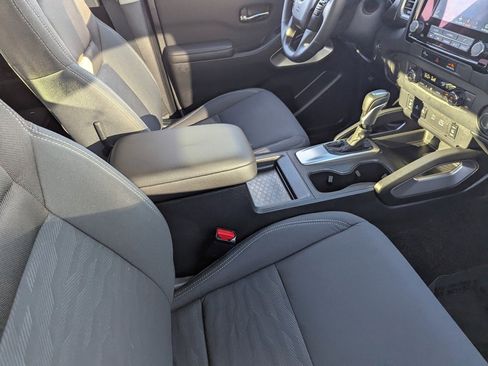 Certified 2024 Nissan Frontier SV w/ SV Convenience Package image 6