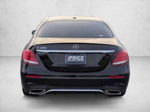 Used 2017 Mercedes-Benz E 300 E 300 Luxury image 7