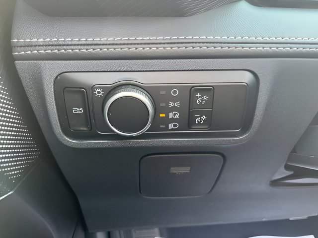Used 2025 Ford Mustang Premium RWD image 15