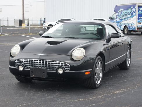 Used 2002 Ford Thunderbird RWD image 2