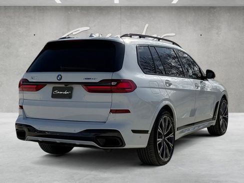 Used 2022 BMW X7 xDrive40i w/ M Sport Package image 16