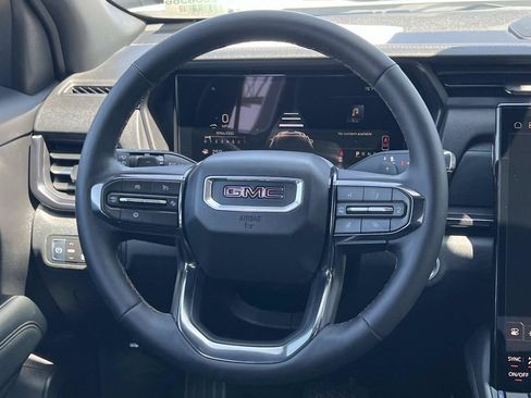 Used 2026 GMC Terrain AT4 AWD/4WD image 8