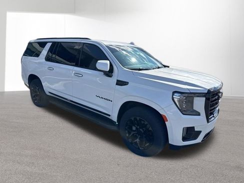 Used 2022 GMC Yukon XL SLT w/ SLT Premium Package AWD/4WD image 29