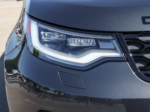 New 2026 Land Rover Discovery Dynamic SE AWD/4WD image 15
