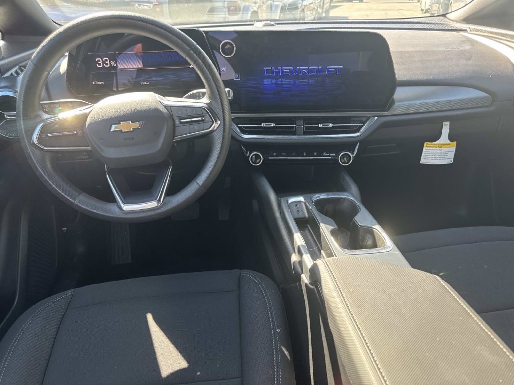 Used 2026 Chevrolet Equinox EV LT FWD image 7