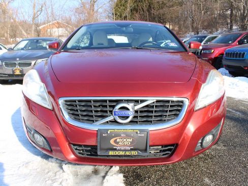 Used 2013 Volvo C70 T5 w/ Climate Pkg image 3