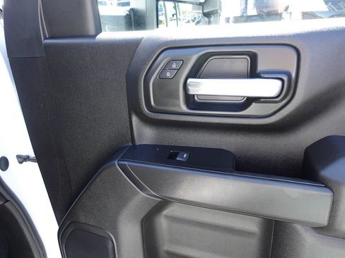 Used 2025 Chevrolet Silverado 2500 Custom w/ Custom Value Package AWD/4WD image 36