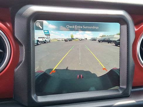 Used 2023 Jeep Gladiator Rubicon w/ LED Lighting Group AWD/4WD image 17