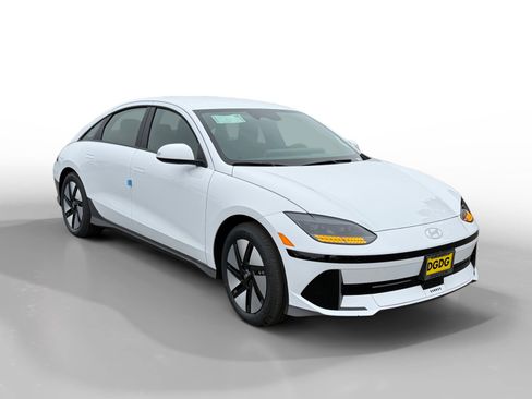 New 2025 Hyundai Ioniq 6 SE image 7