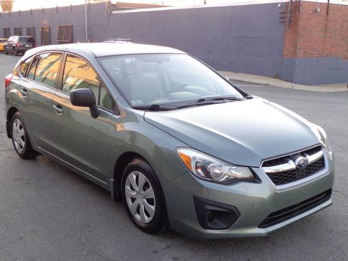 Used 2014 Subaru Impreza 2.0i image 2