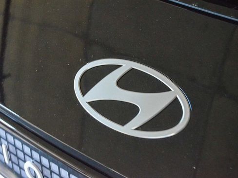 New 2026 Hyundai Ioniq 5 Limited image 8