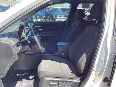 Used 2025 Honda CR-V Sport image 12