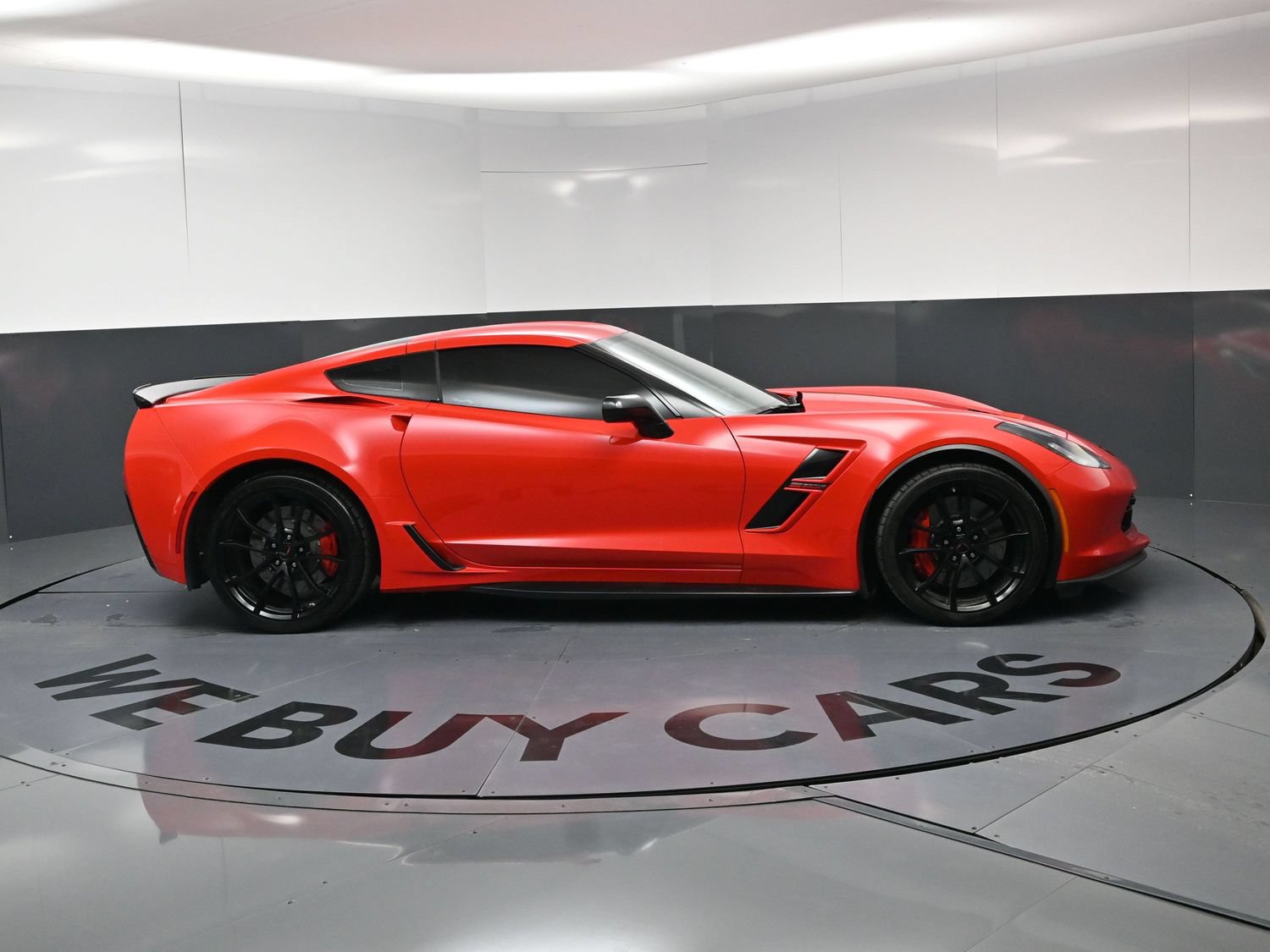 Used 2019 Chevrolet Corvette Grand Sport RWD image 10