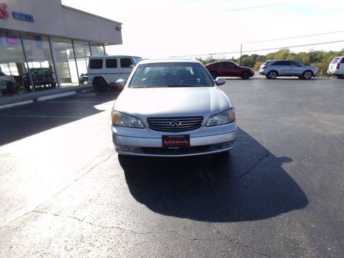 Used 2003 INFINITI I35 w/ Sunroof & Sunshade Pkg FWD image 3