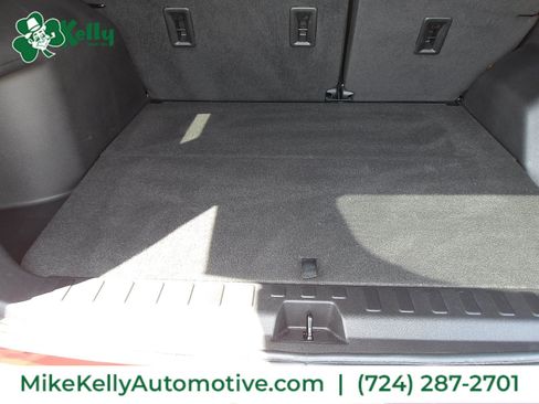 Used 2023 GMC Terrain SLE w/ Driver Convenience Package AWD/4WD image 14