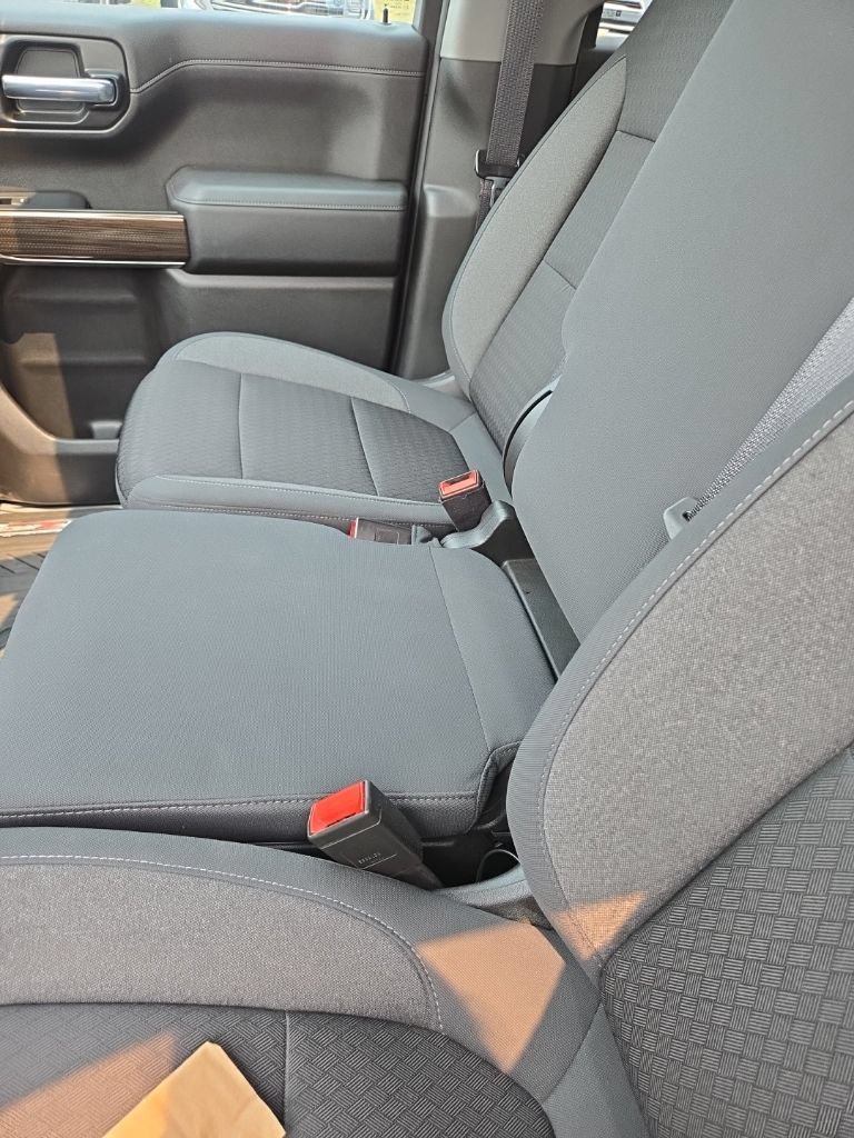 Certified 2021 Chevrolet Silverado 1500 LT AWD/4WD image 21